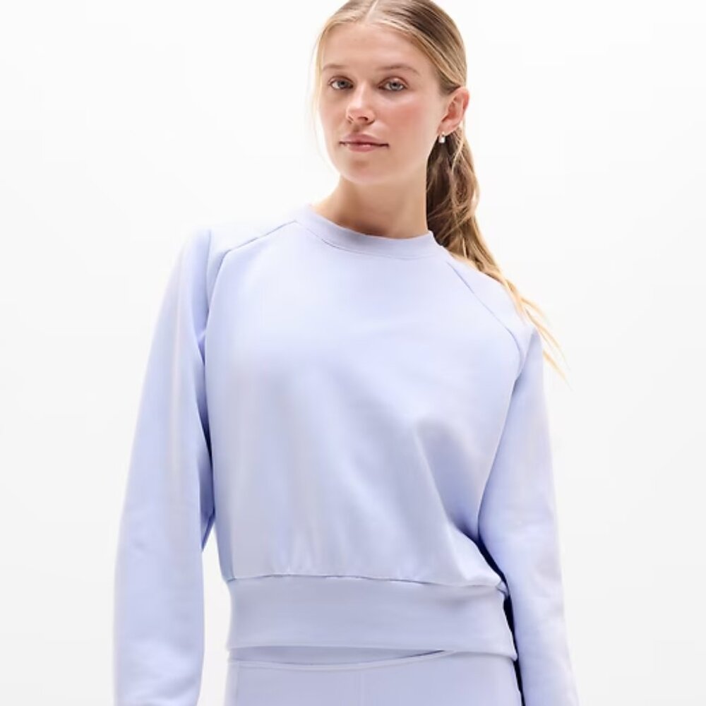 NWT Athleta 🏃‍♀️ Forever Fleece Relaxed Crew Sweatshirt (Gossamer)